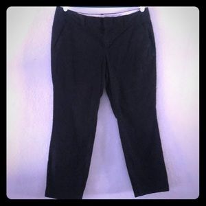 Woman’s Crop Khakis